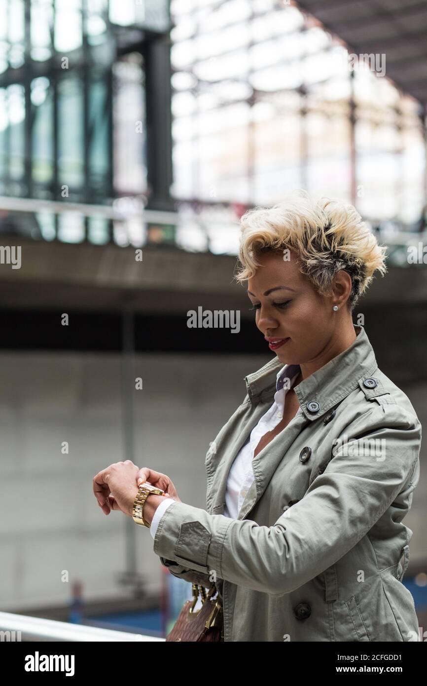 Checking watch hires stock photography and images Alamy