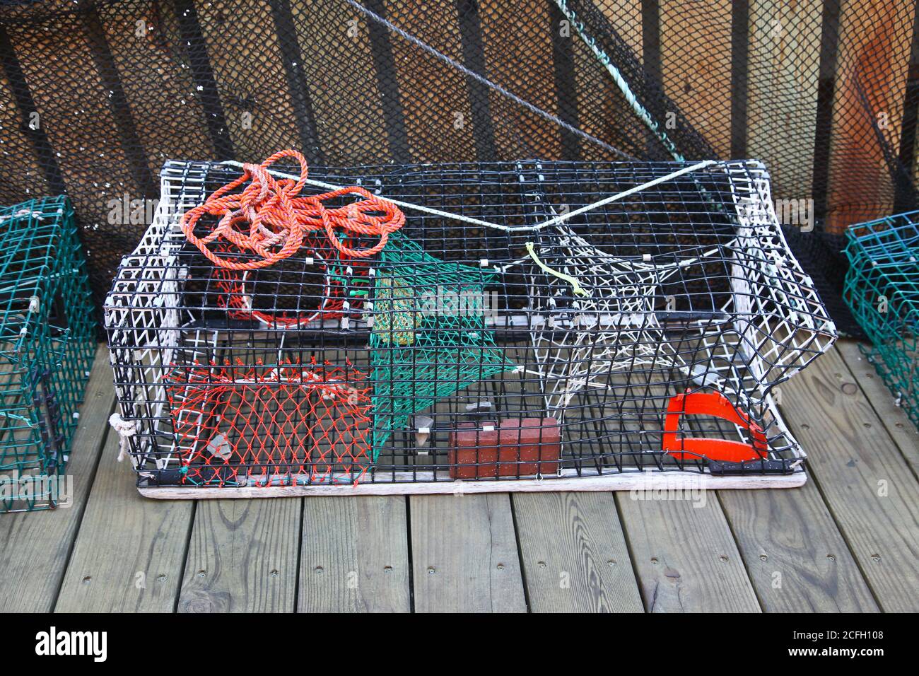 Wire lobster trap hires stock photography and images Alamy