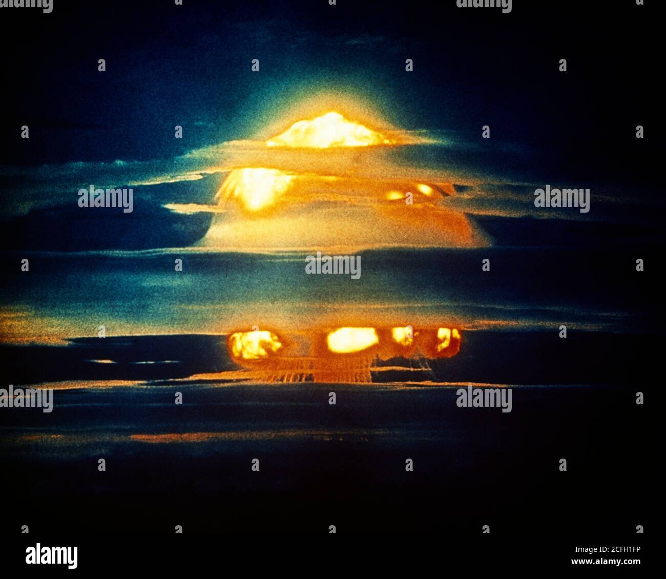 Nuclear mushroom cloud abstract hires stock photography and images Alamy