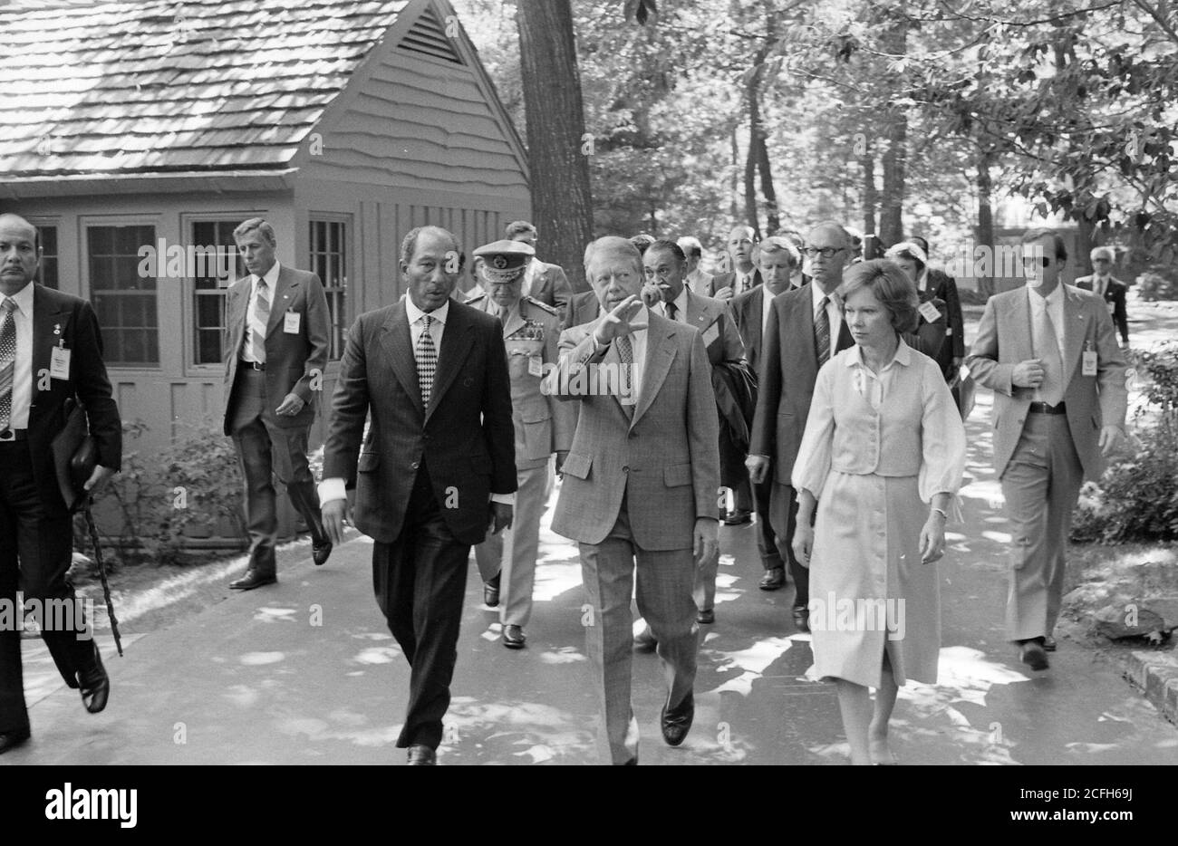 Jimmy Carter welcomes Anwar Sadat and the Egyptian delegation to Camp David. ca.  09/05/1978 Stock Photo