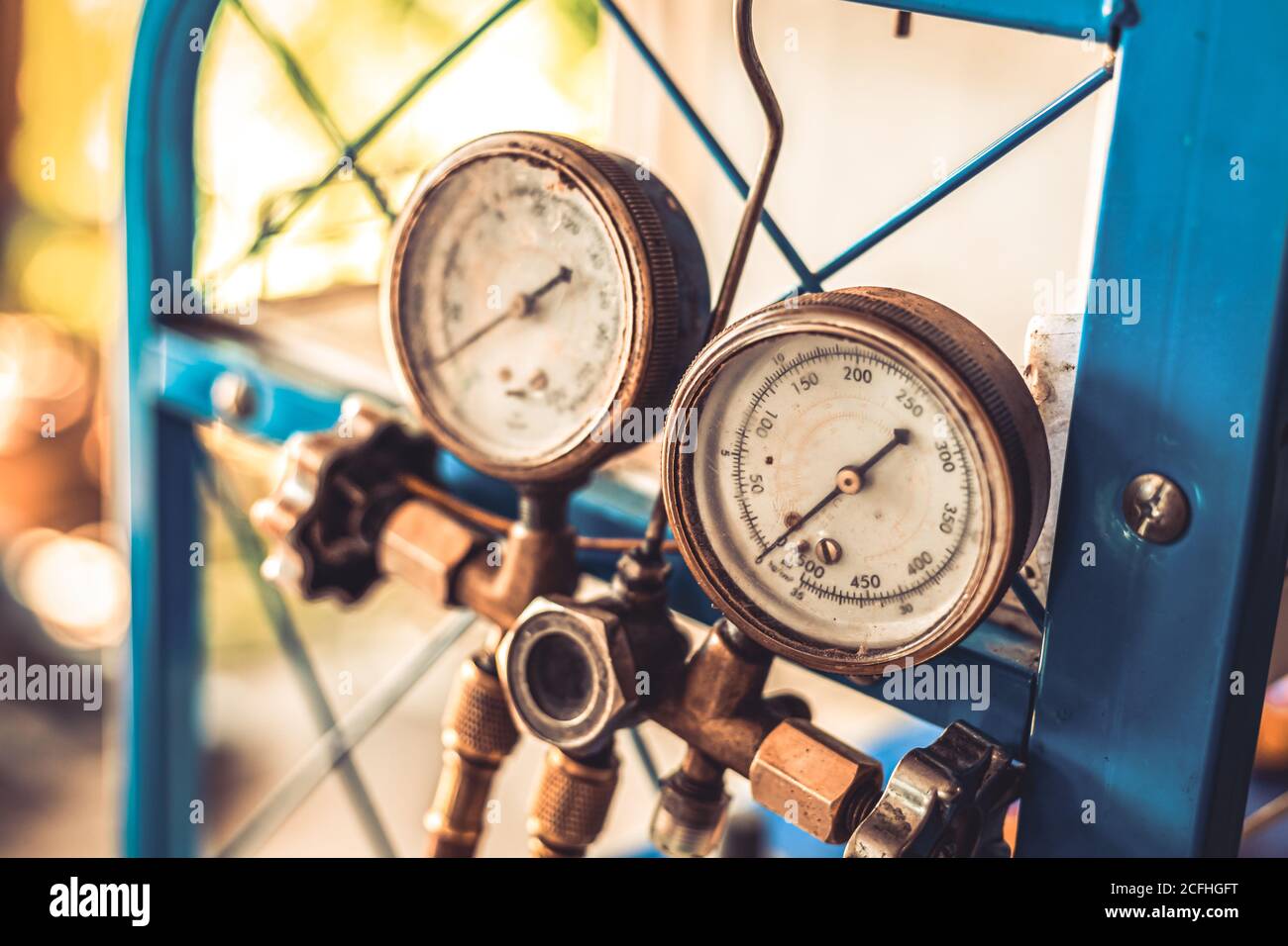 manometers measuring equipment for filling air conditioners,gauges Stock Photo Alamy