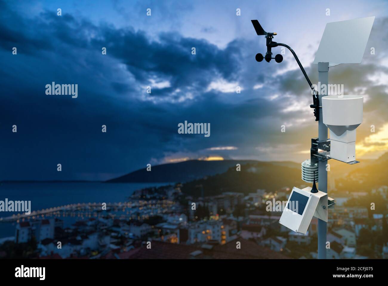 Meteorological station for measuring weather Stock Photo