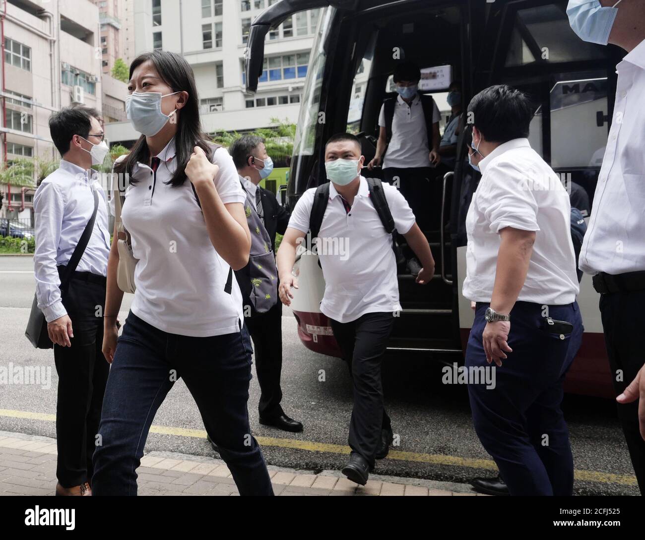 Hong Kong, China. 28th Aug, 2020. Members of a nucleic testing support team from the Chinese mainland arrive at the Metropark Hotel Kowloon in Hong Kong, south China, Aug. 28, 2020. TO GO WITH 'Feature: Mainland medical experts fighting COVID-19 in Hong Kong' Credit: Wang Shen/Xinhua/Alamy Live News Stock Photo