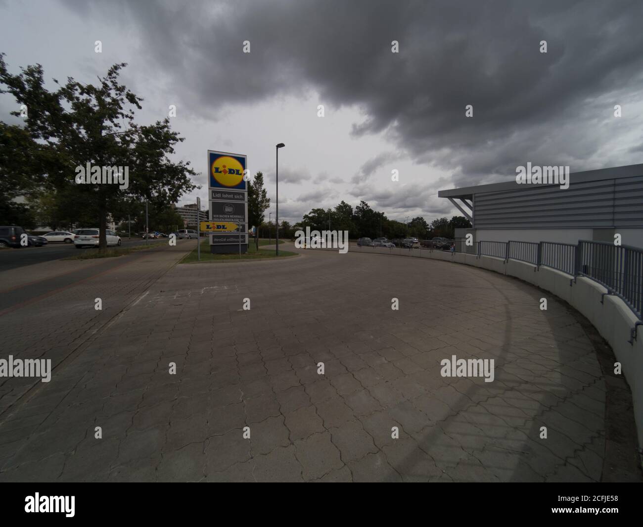 Potentieel Drama stoeprand Page 5 - Lidl Supermarkets High Resolution Stock Photography and Images -  Alamy