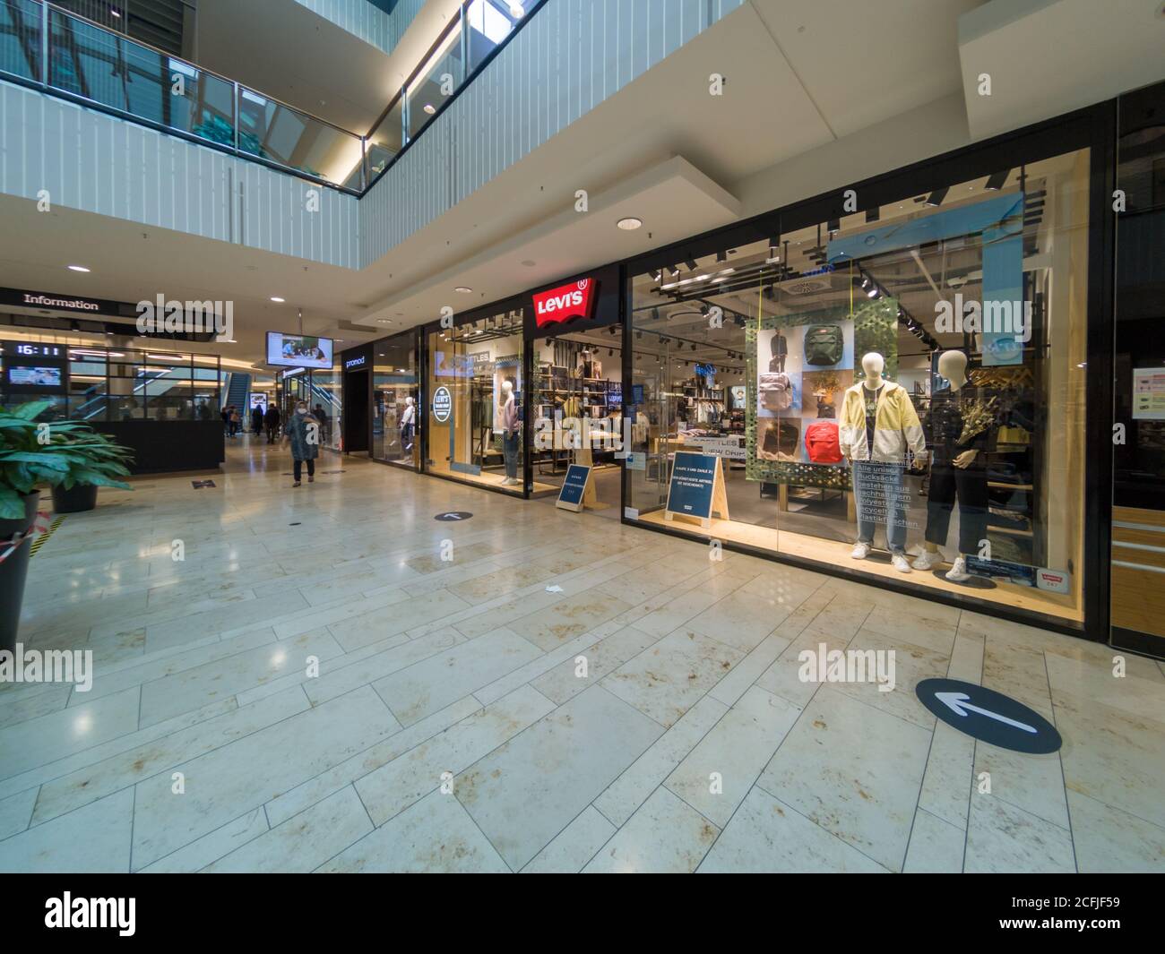 Levi's shop store front in Mall in Hannover, Germany,  Levis is a  famous american brand of jeans and pants Stock Photo - Alamy