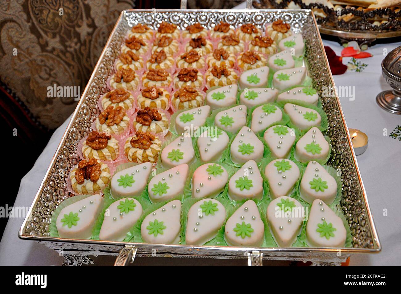 Page 2 Moroccan Cake High Resolution Stock Photography And Images Alamy