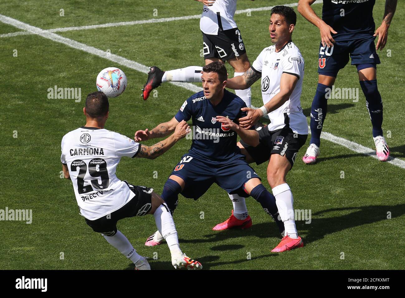 Santiago Chile 06th Sep 2020 Walter Montillo C Of Universidad De Chile Vies For The Ball