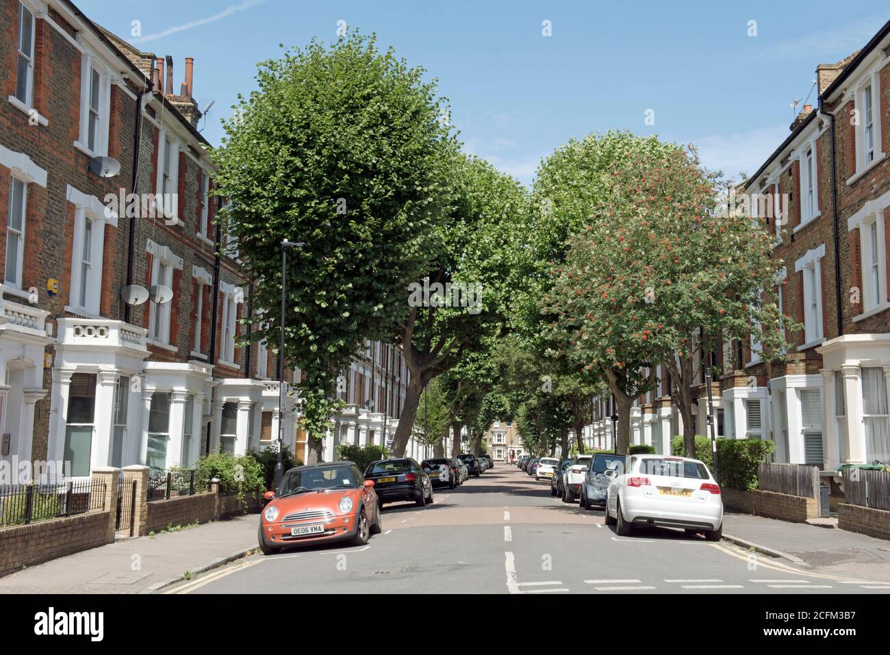 Islington London area - Victorian terraced houses and tree-lined streets