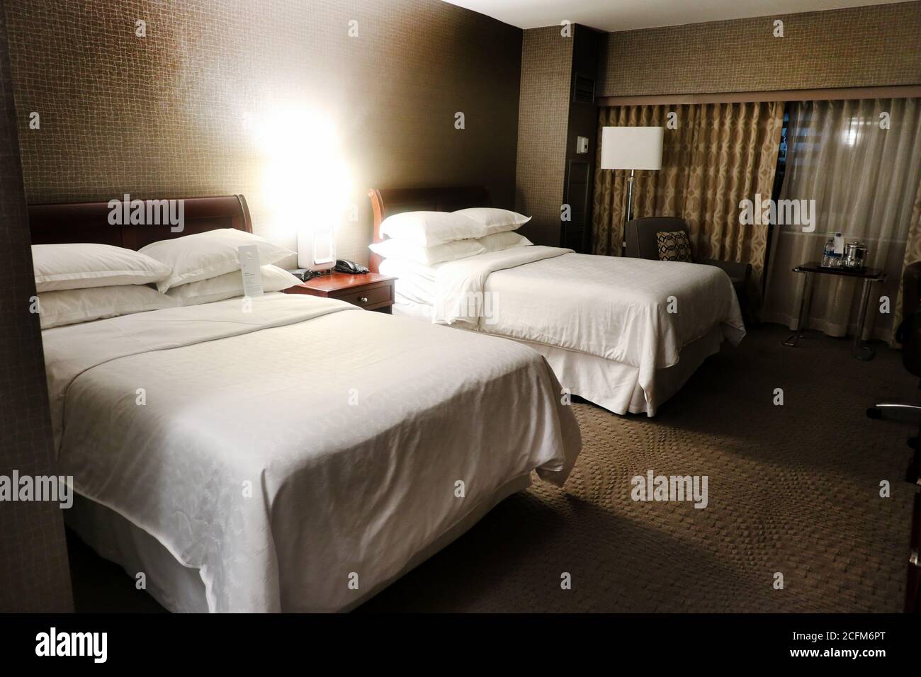 Queen beds hires stock photography and images Alamy