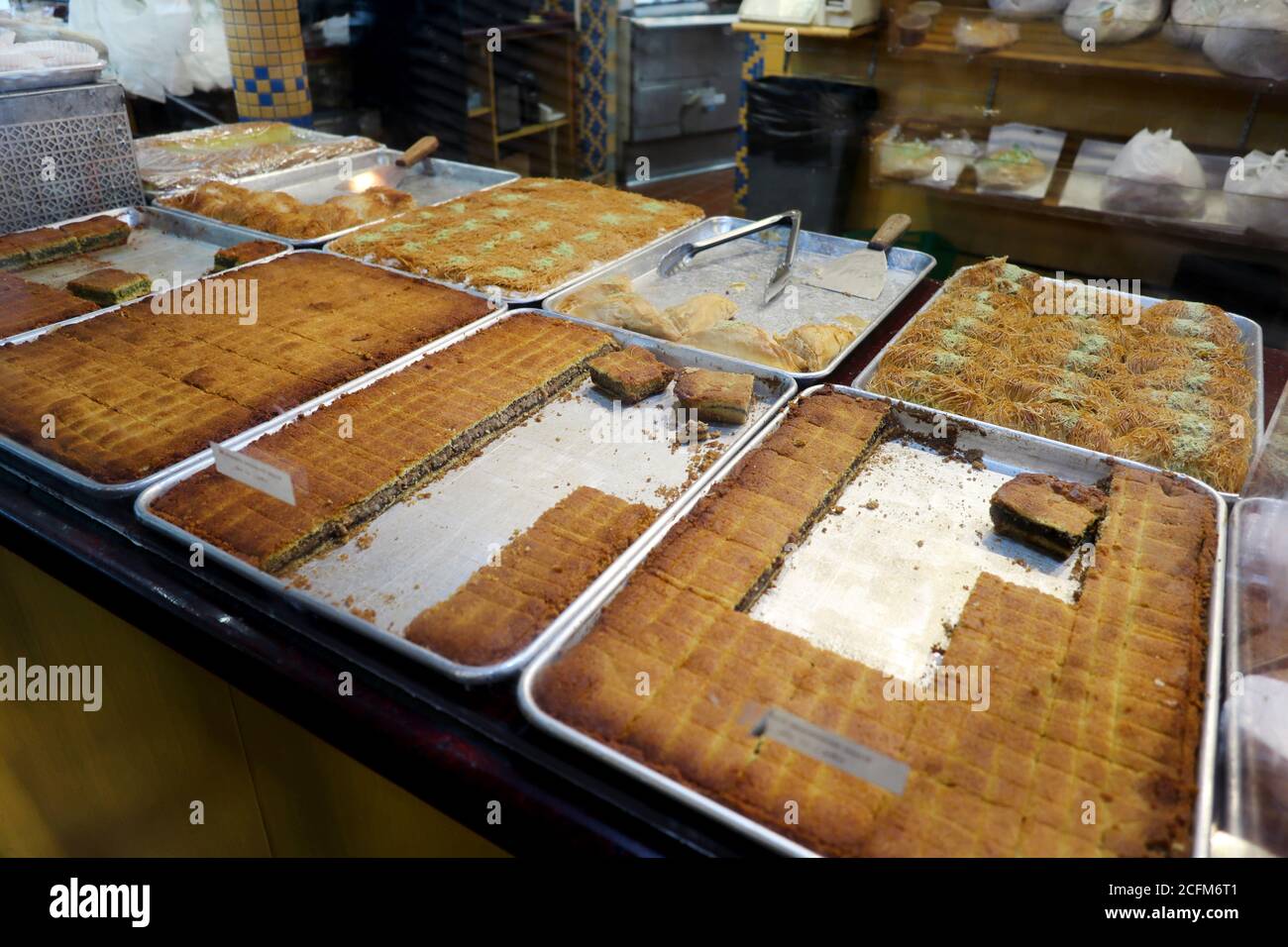 Middle Eastern Bakery High Resolution Stock Photography And Images Alamy