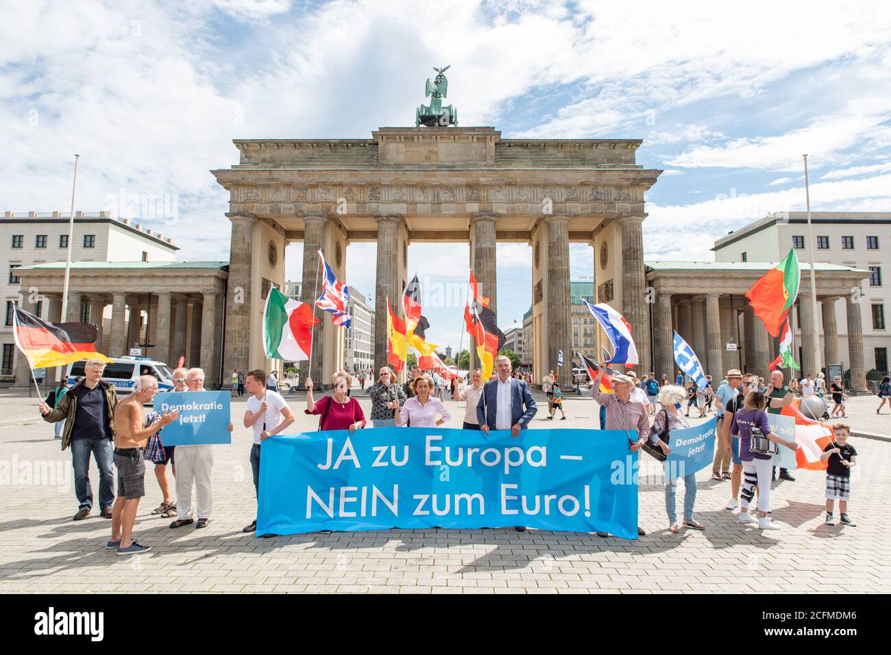 An anti-Euro rally by the AfD in Berlin on 04.07.2020 - Yes to Europe, no to the EURO. Stock Photo