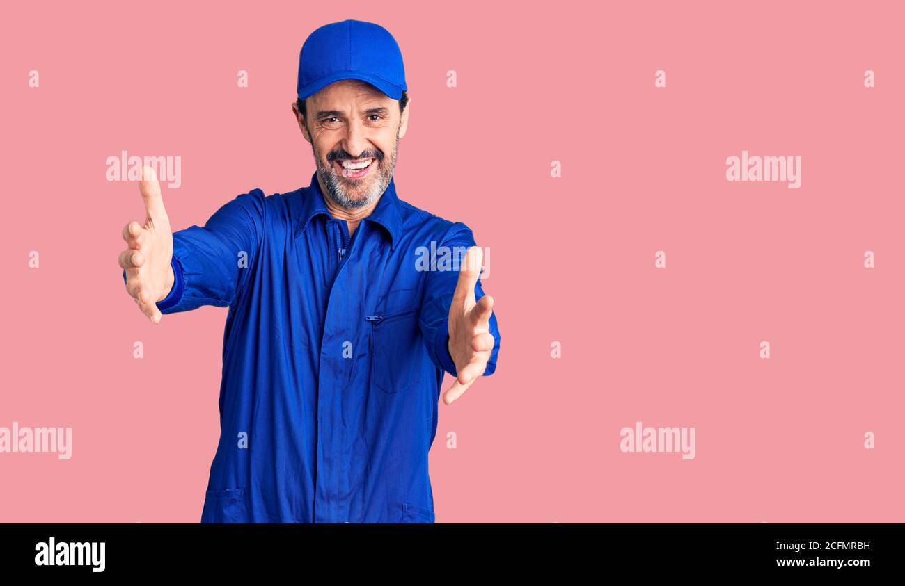 Construction worker arm hug hi-res stock photography and images - Alamy