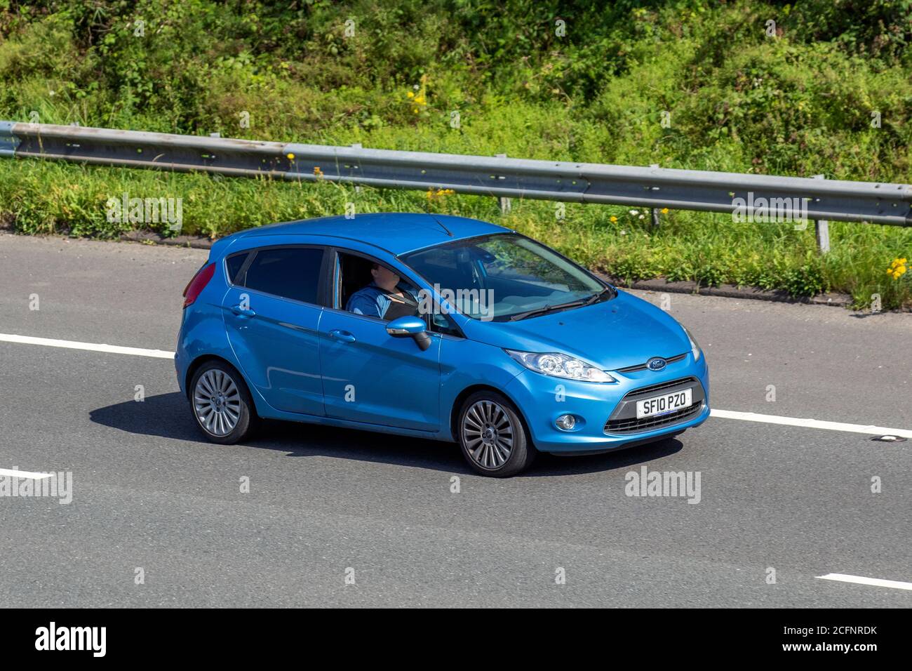 Blue ford fiesta hi-res stock photography and images - Alamy