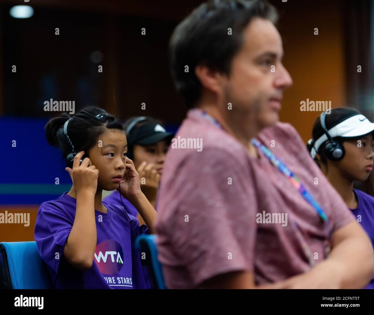 WTA Future Stars visit Elina Svitolinas press conference at the 2019(06)