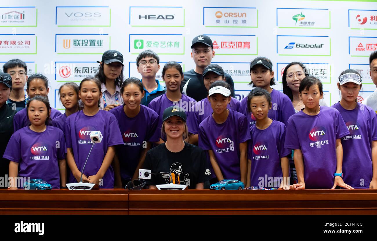 WTA Future Stars visit Elina Svitolinas press conference at the 2019(09)
