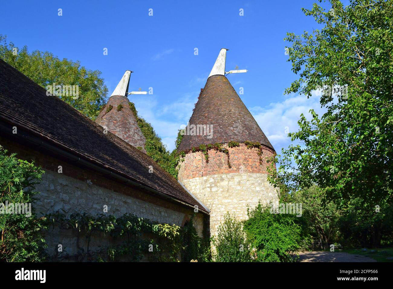 Oast Houses In Kent High Resolution Stock Photography and Images Alamy
