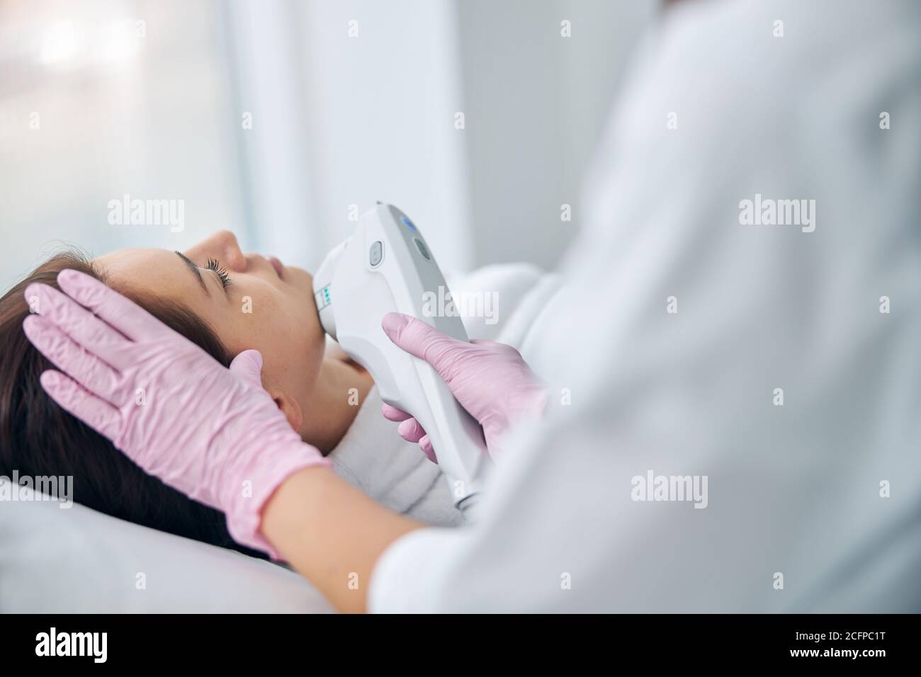 Receiving lift hi-res stock photography and images - Alamy