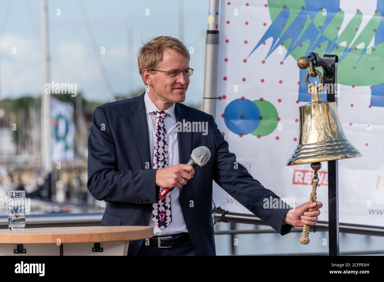 Die Eröffnung der Kieler Woche 2020 im Olympiahafen Kiel Schilksee durch den Ministerpräsidenten Daniel Günther und weitere prominente Personen Stock Photo