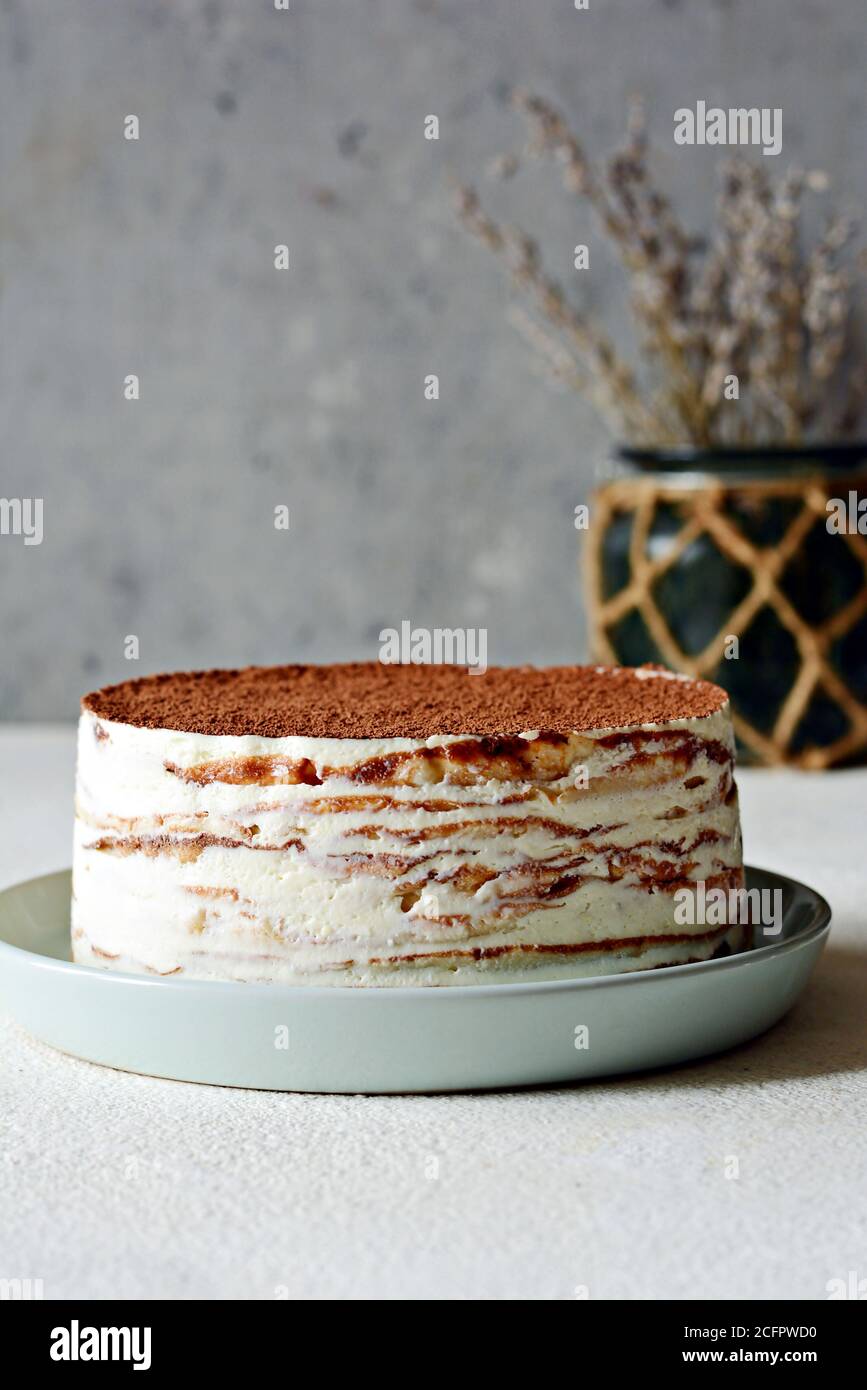 Page 3 Crepe Stand High Resolution Stock Photography And Images Alamy Page 3 Crepe Stand High Resolution Stock Photography And Images Alamy