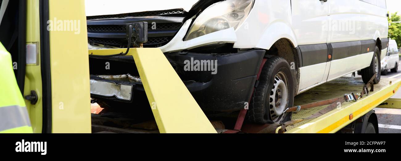 Car bumper wrecked hi-res stock photography and images - Alamy