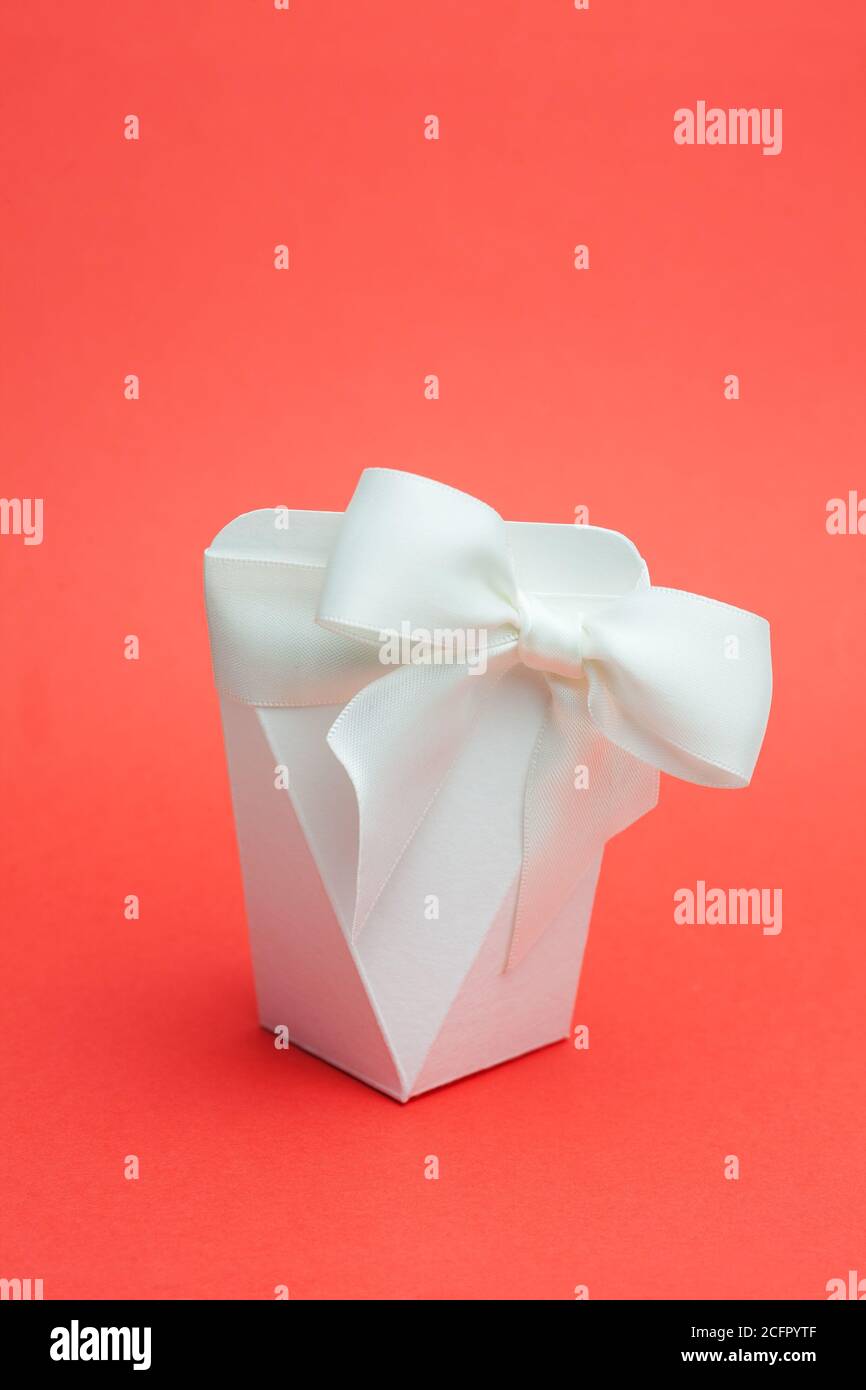 Diamond rough hand hi-res stock photography and images - Alamy