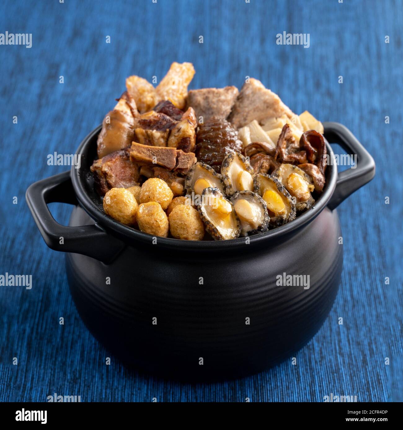 Traditional food of Chinese lunar new year, Buddha jumps over the wall