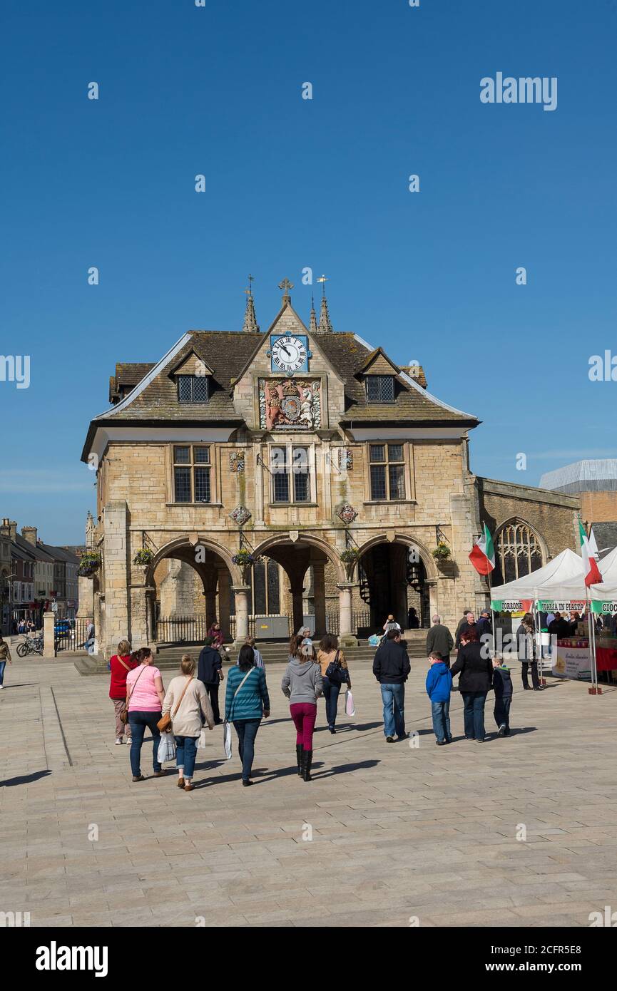 Peterborough Guildhall in Cathedral Square, Peterborough, Cambridgeshire, England. Stock Photo