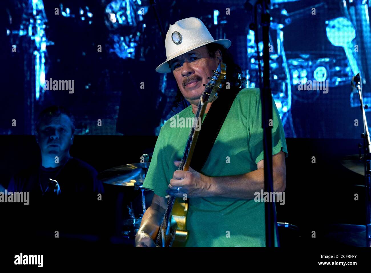 Santana band hi-res stock photography and images - Alamy