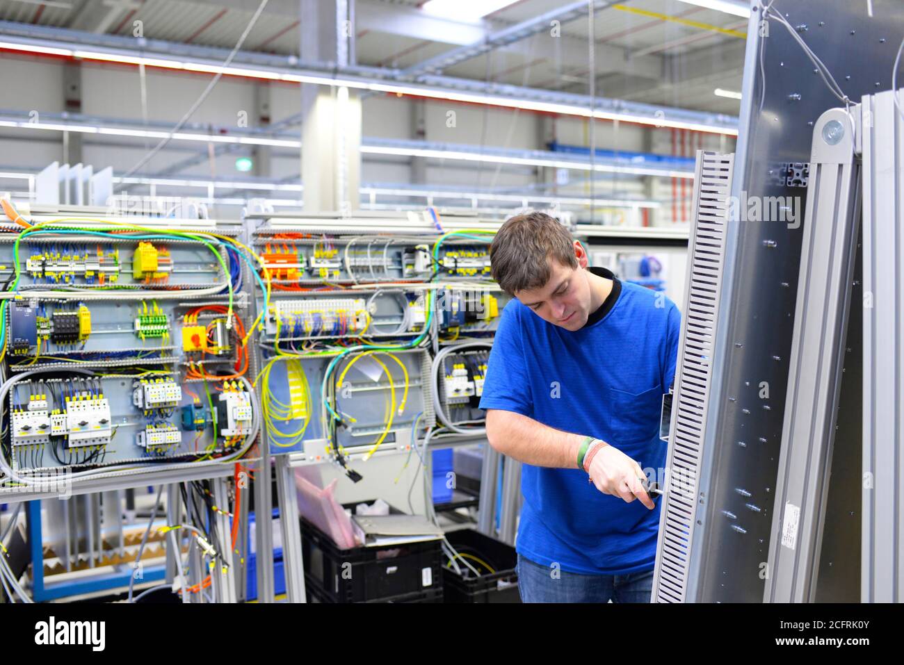 Assembling plant hires stock photography and images Alamy