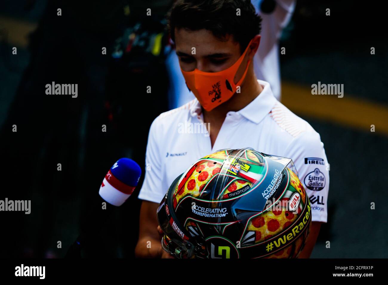 Lando norris hotsell pizza helmet