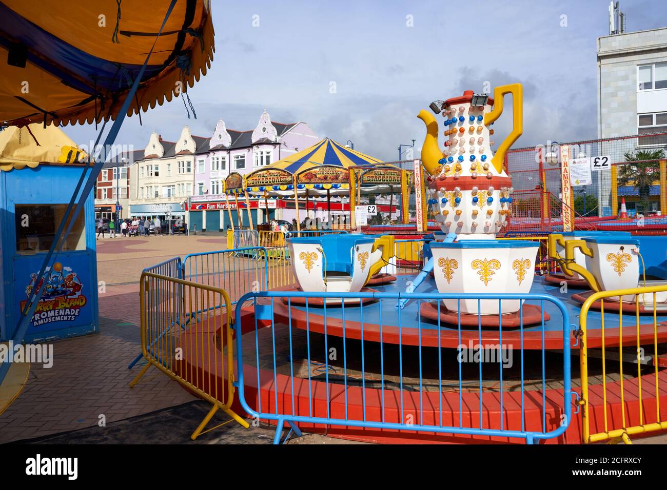 Teacup ride hires stock photography and images Alamy