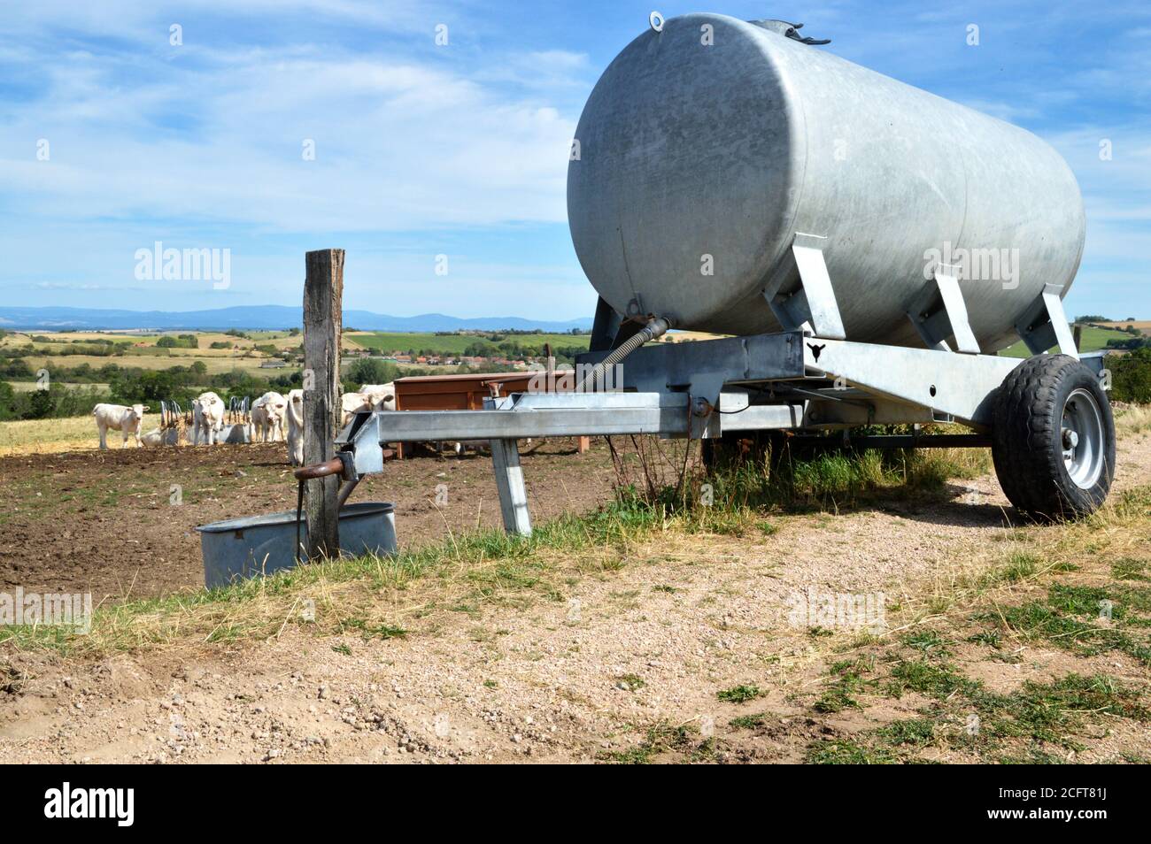 Water tank trailer hi-res stock photography and images - Alamy