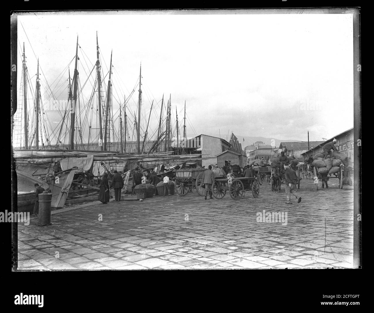 Smyrna Izmir Port transportation of goods. Photograph on dry glass plate from the Herry W. Schaefer collection, around 1910. Stock Photo