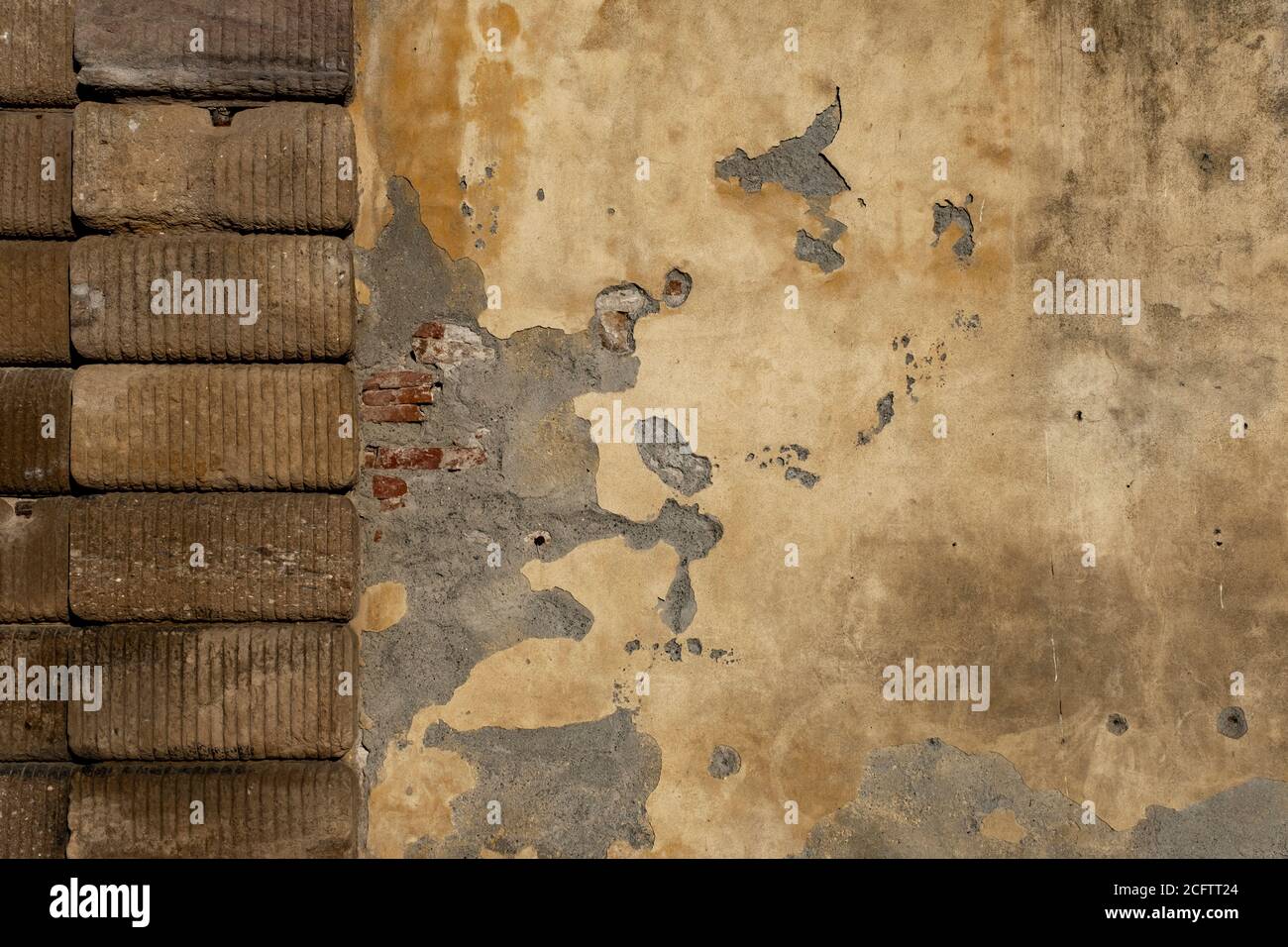Background of old vintage dirty brick wall with peeling plaster Stock ...