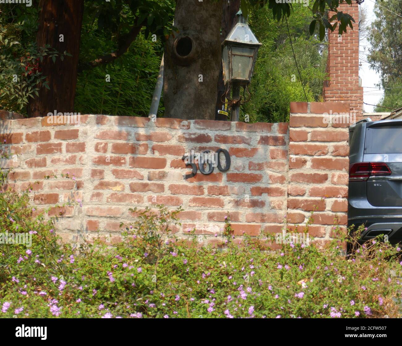 Los Angeles, California, USA 7th September 2020 A general view of atmosphere of actor Montgomery Clift's former home on September 7, 2020 at 360 N.Kenter Avenue in Los Angeles, California, USA. Photo by Barry King/Alamy Stock Photo Stock Photo