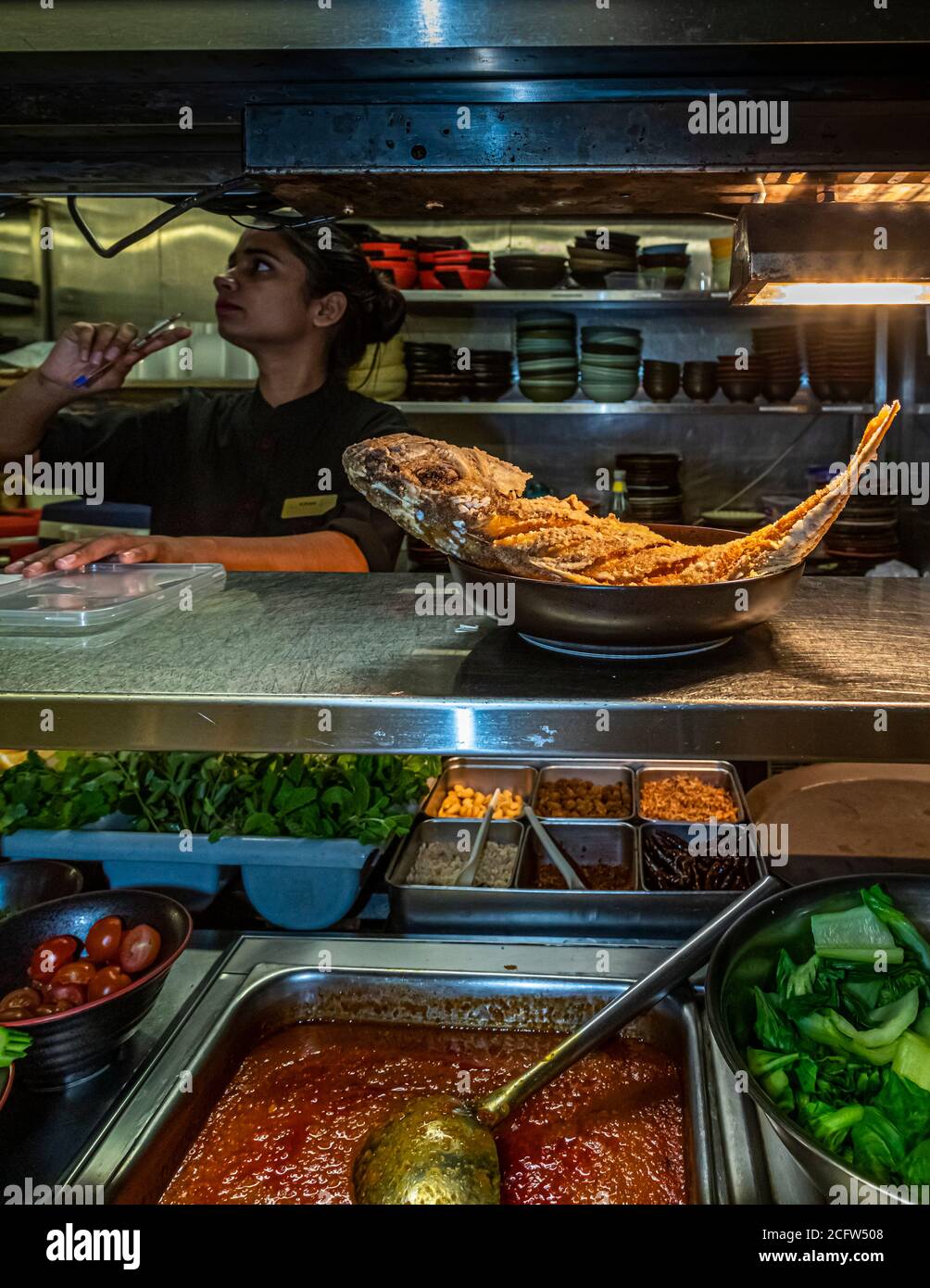 Kitchen-Chef Jimmy Shu of Hanuman in Darwin, Northern Territory, Australia Stock Photo