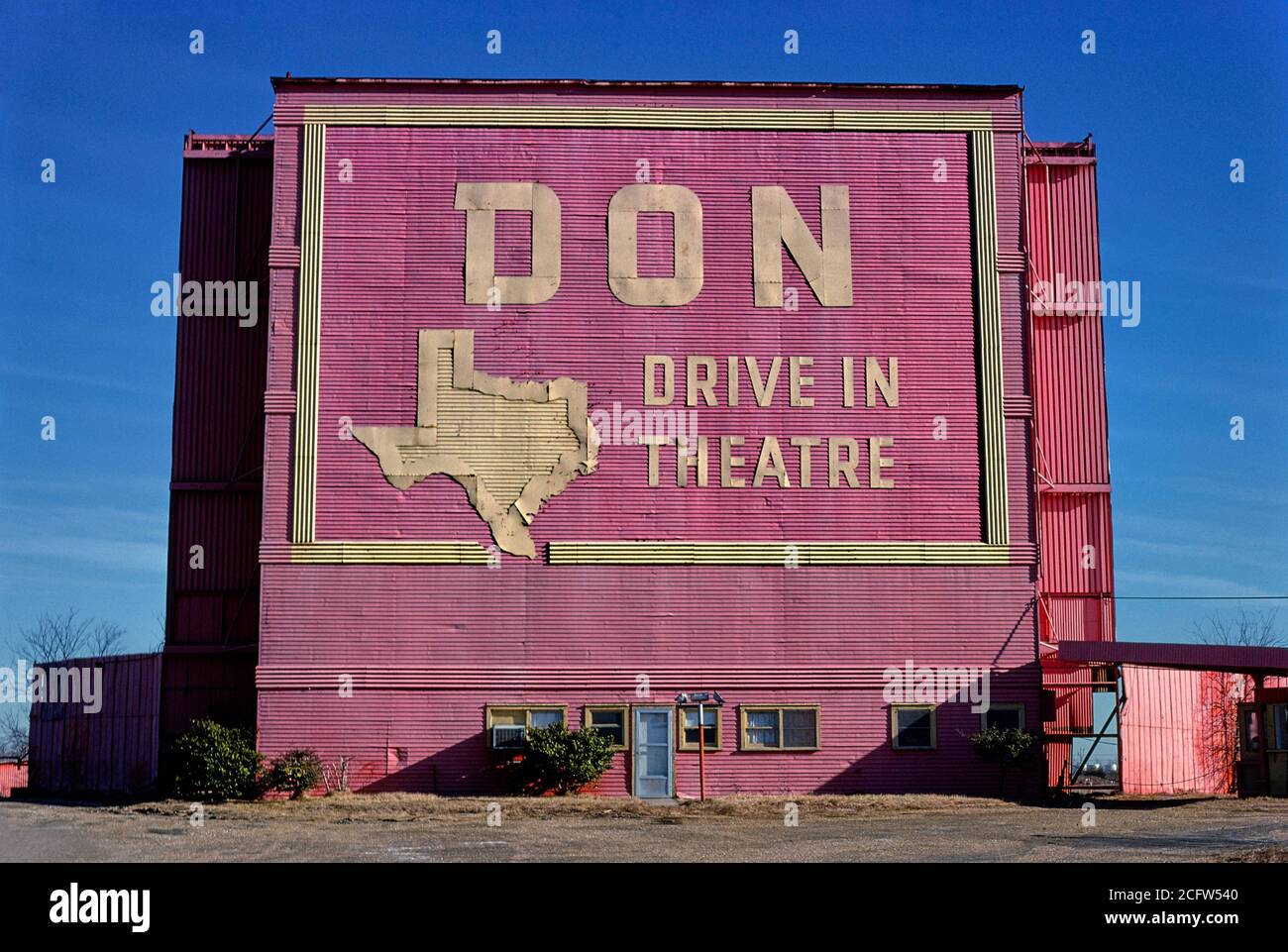 Don Drive-in Theater, Routes 65, 90 and 287, Port Arthur, Texas, USA, John Margolies Roadside America Photograph Archive, 1979 Stock Photo