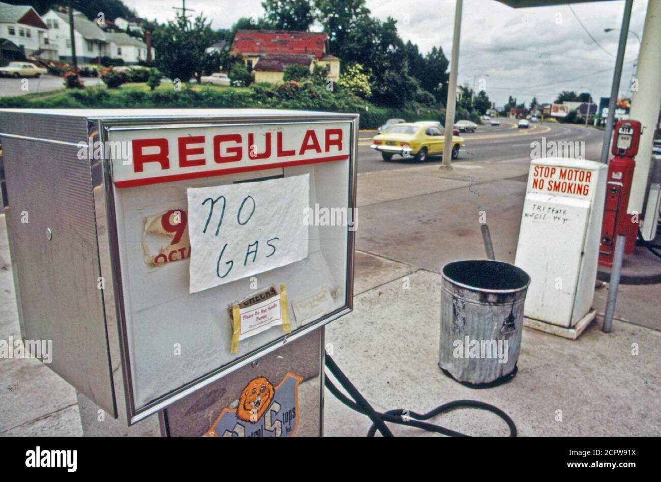 Close up of a regular gas pump at a gas station that is out of gas