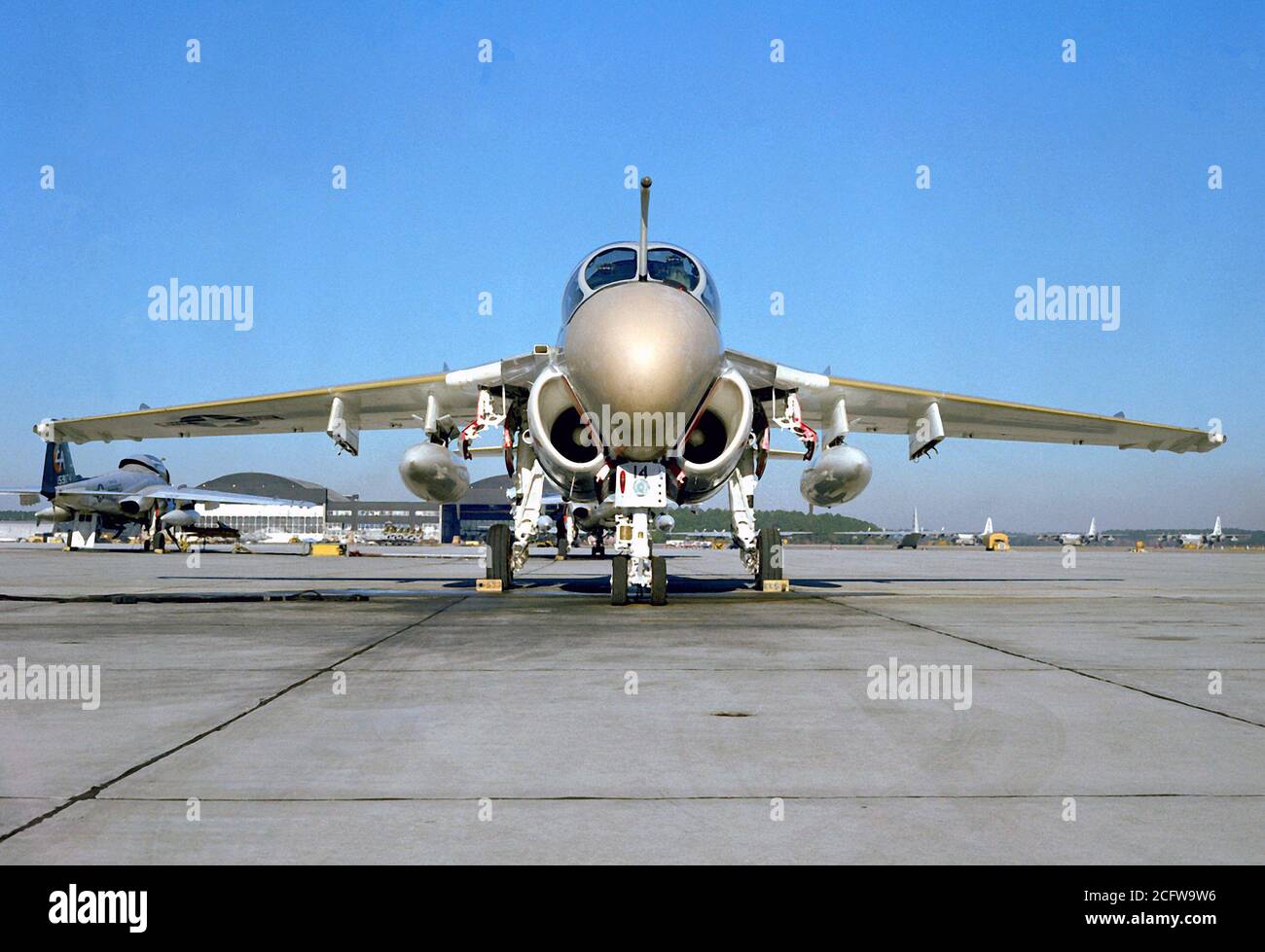 Marine a 6e intruder hi-res stock photography and images - Alamy