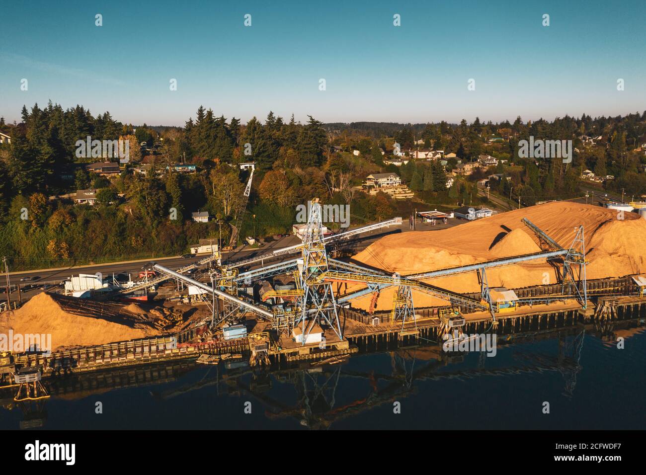 Lumber mill oregon hires stock photography and images Alamy