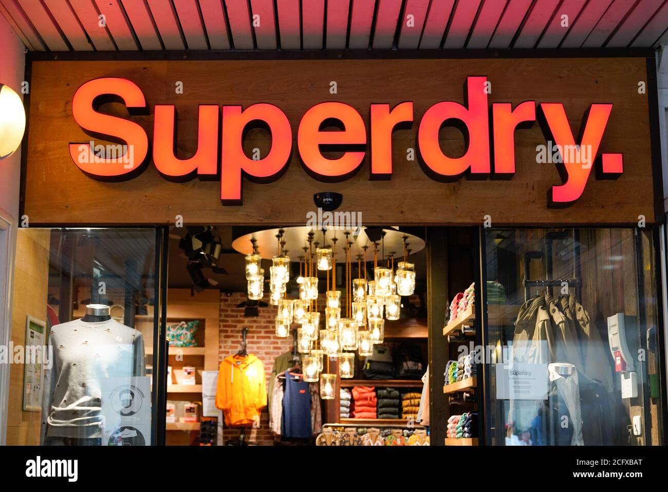 Bordeaux , Aquitaine / France - 09 01 2020 : superdry text sign and logo  front of british shop brand fashion clothing company Stock Photo - Alamy