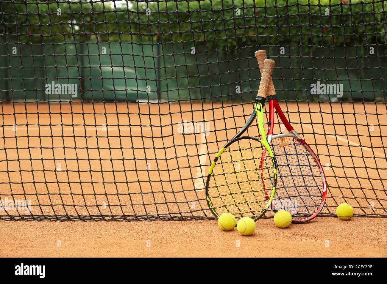 Set tennis equipment rackets hi-res stock photography and images - Alamy