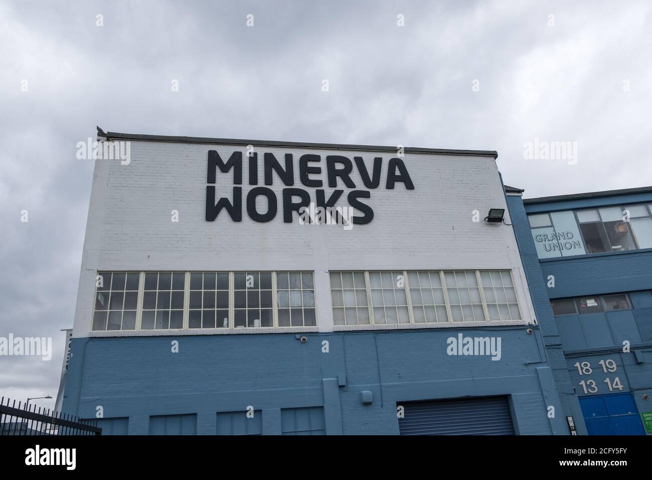 Minerva Works in Fazeley Street, Birmingham houses an art gallery and artists Stock Photo