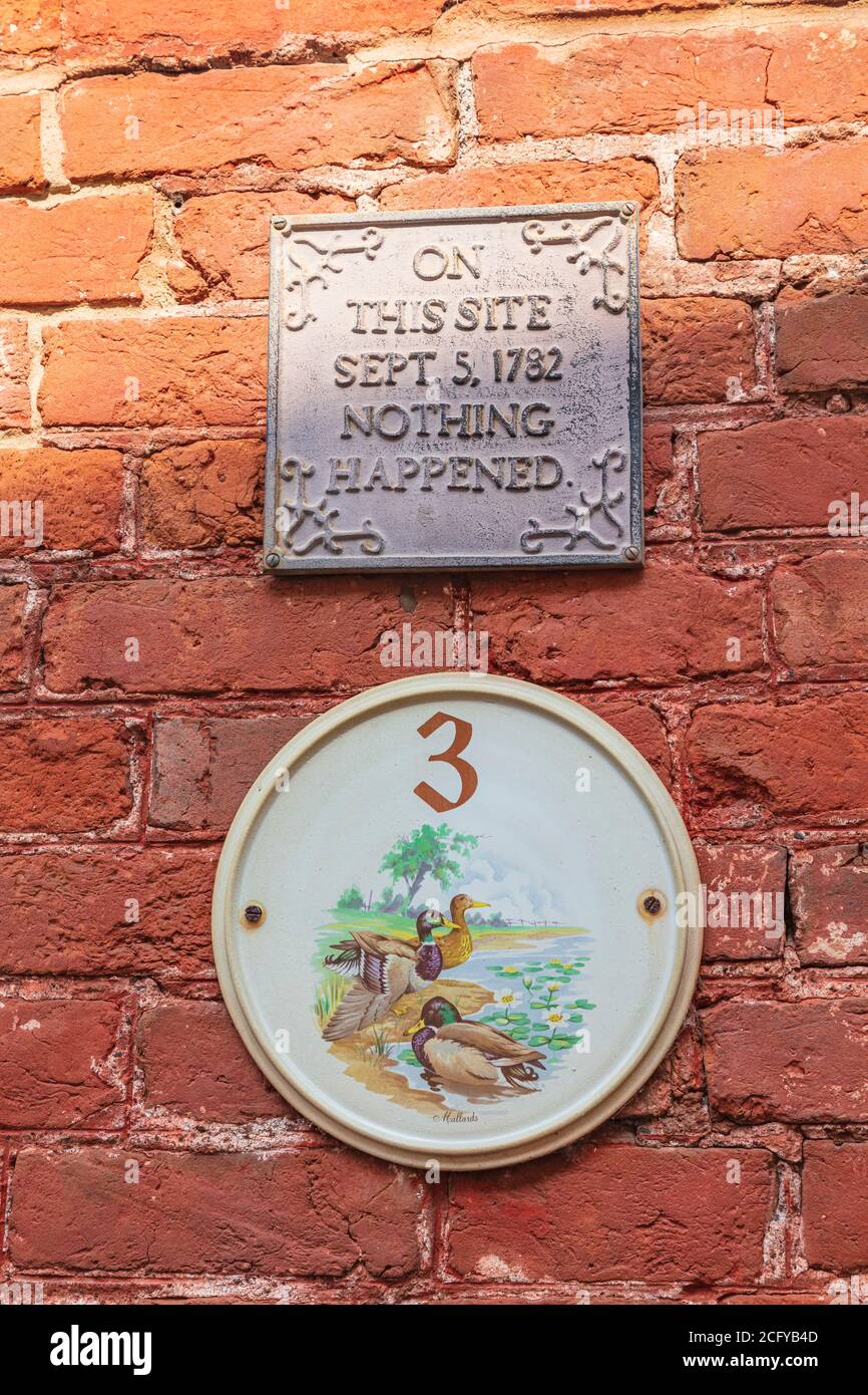 Amusing House plaque in the Historic town centre of Sandwich, a Cinque Port in Kent, UK Stock Photo
