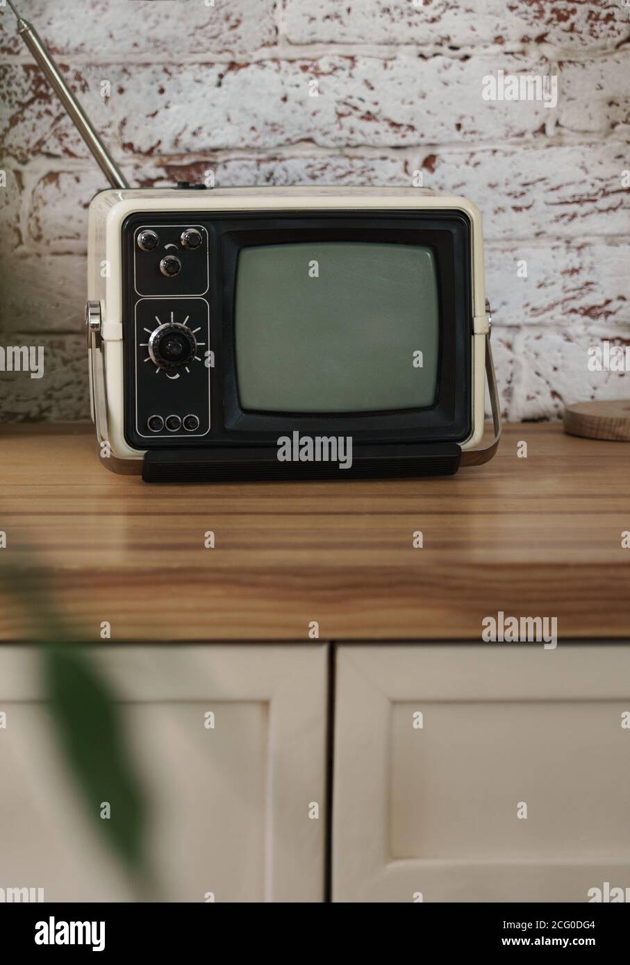 Tv static hi-res stock photography and images - Alamy