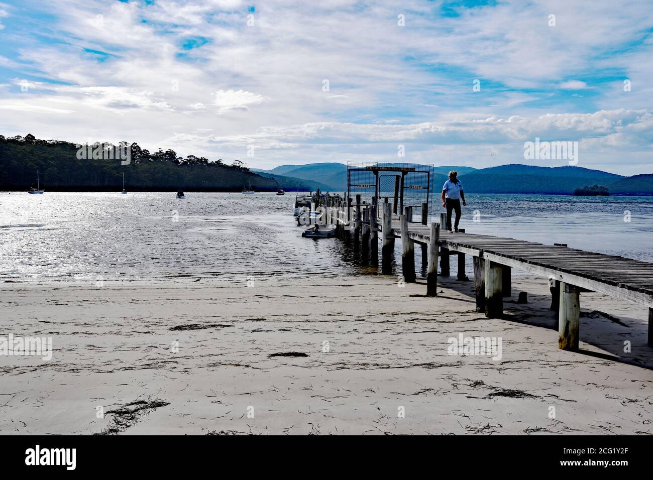 Jetty way and water hi-res stock photography and images - Alamy