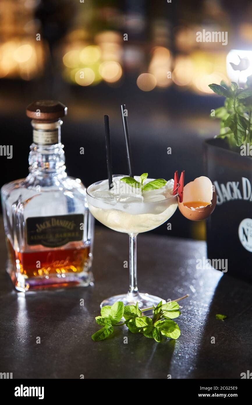 Whisky Sour drink made from Jack Daniel's Tennessee Whiskey on a bar