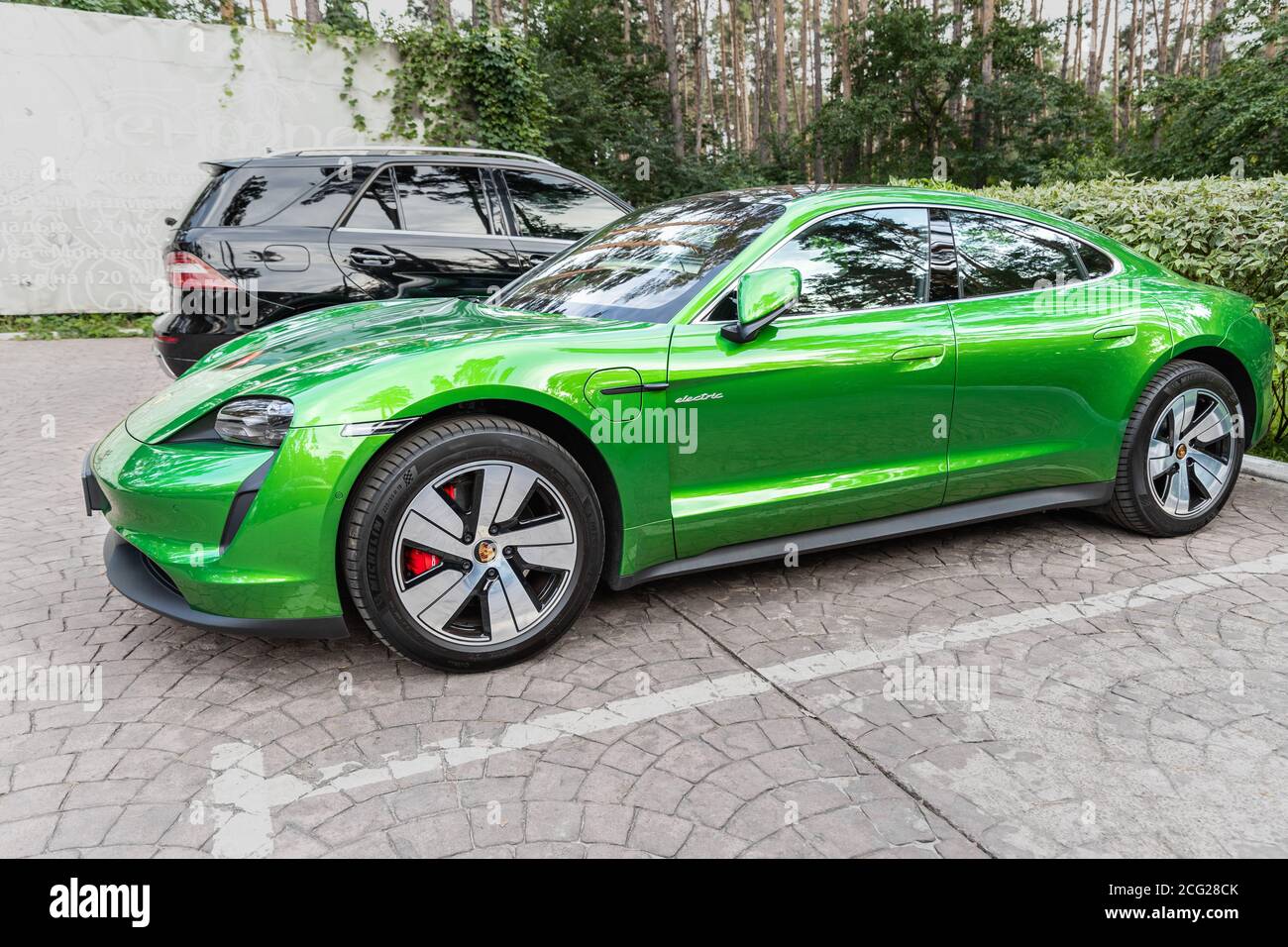 porsche taycan mamba green