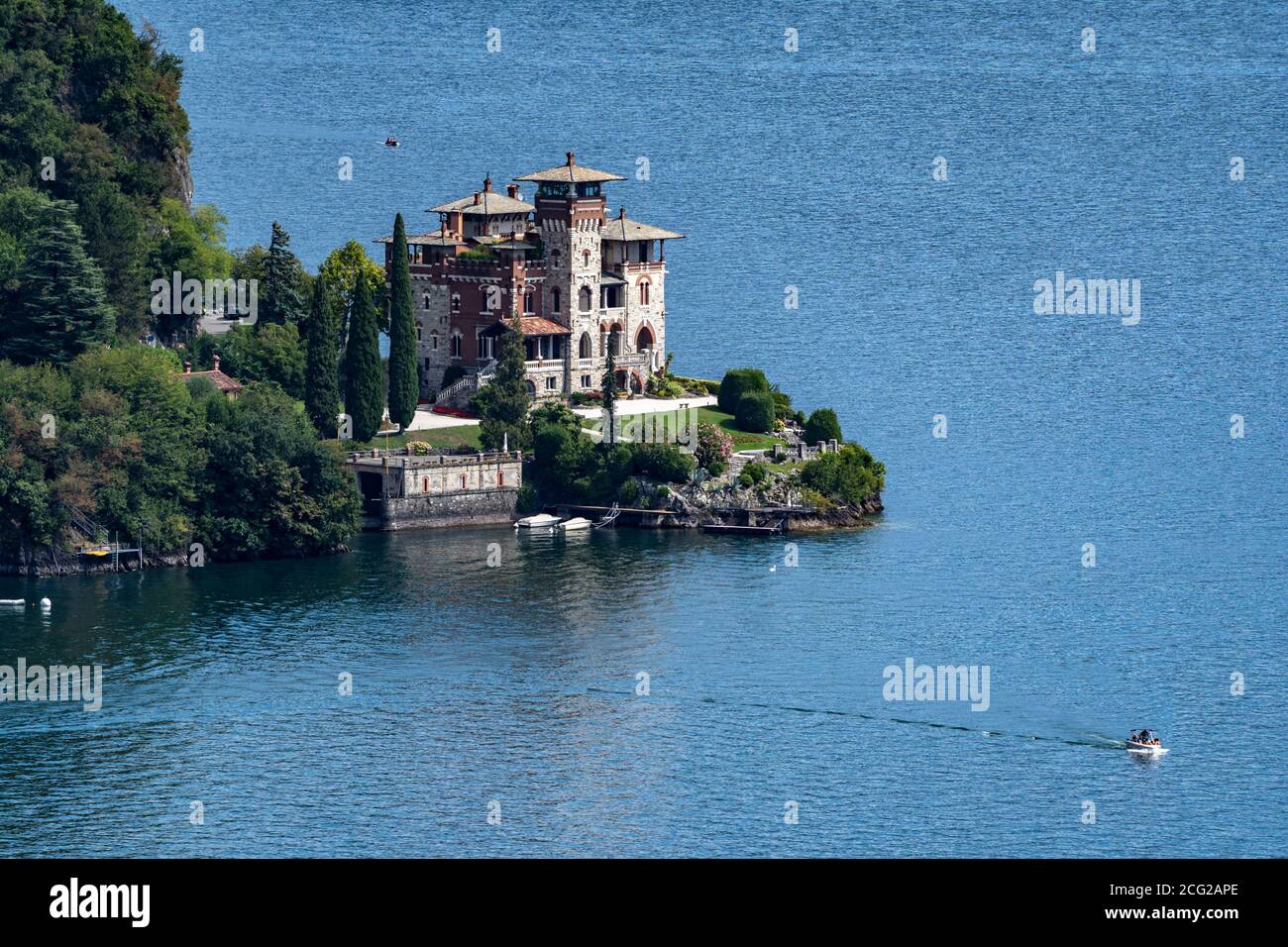 Italy. Lombardy. Lake Como. Around the village of Menaggio. Villa on the lake Stock Photo