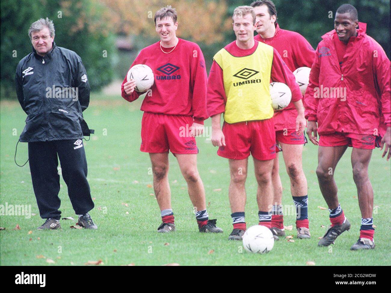 PAP 14 14.11.94. LONDON. England coach Terry Venables (far left) with ...